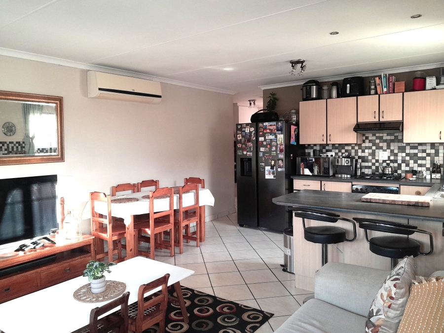 To Let 3 Bedroom Property for Rent in Windsor Park Eastern Cape